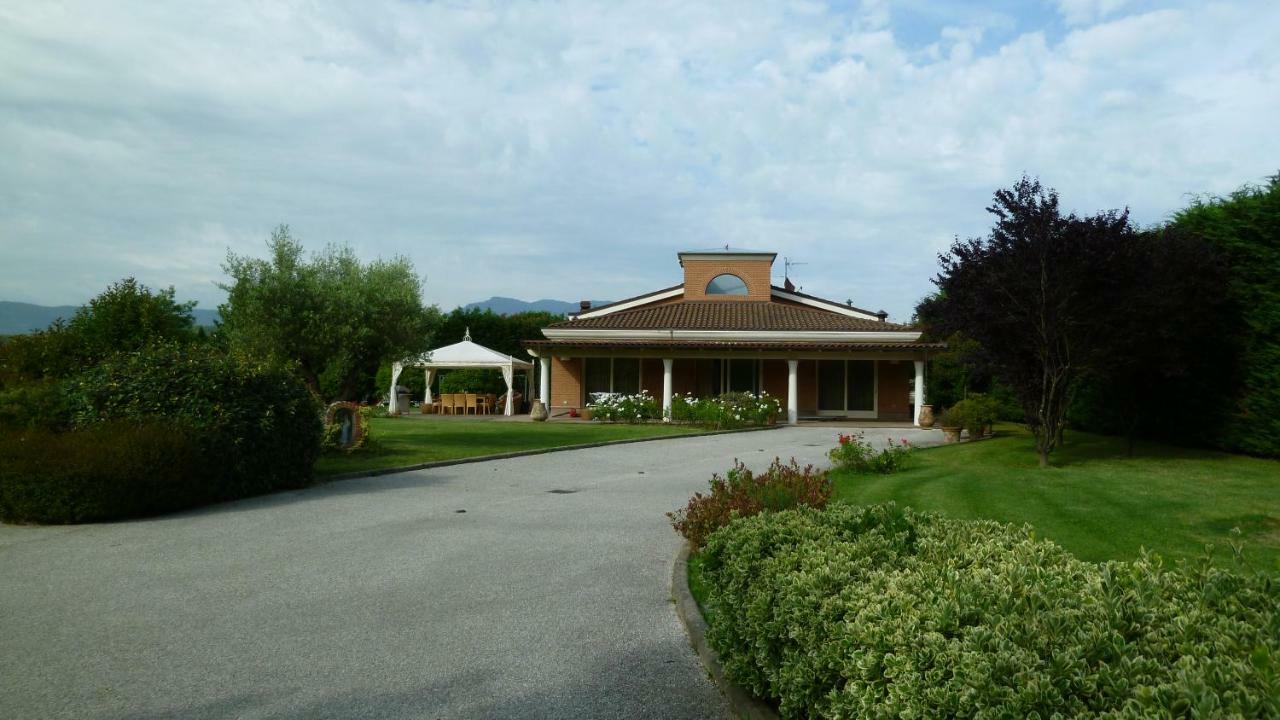 La Villa Nel Bosco Lucca Exterior foto